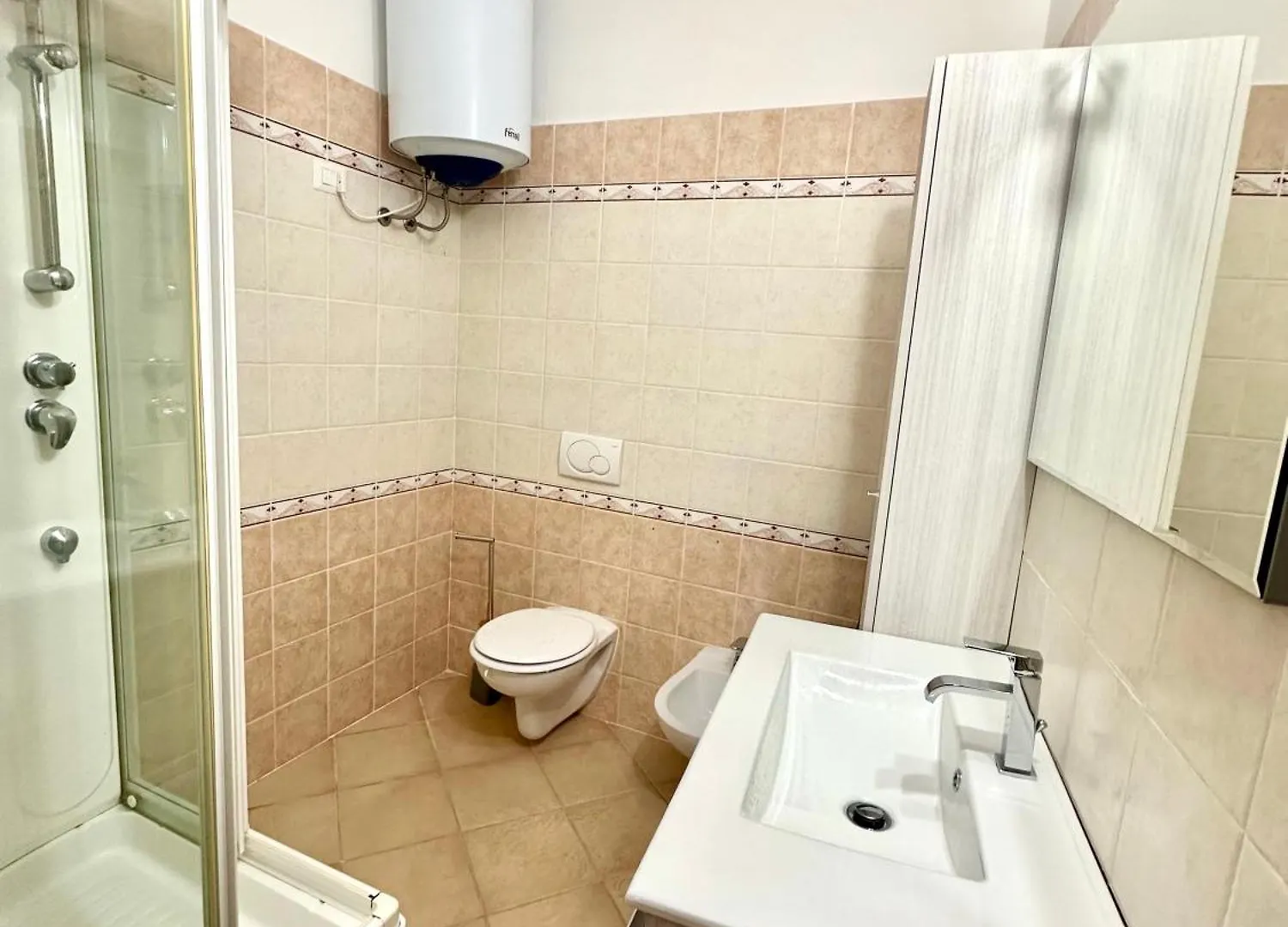 דירות סנטה טרזה גאיורה Dolfa House
