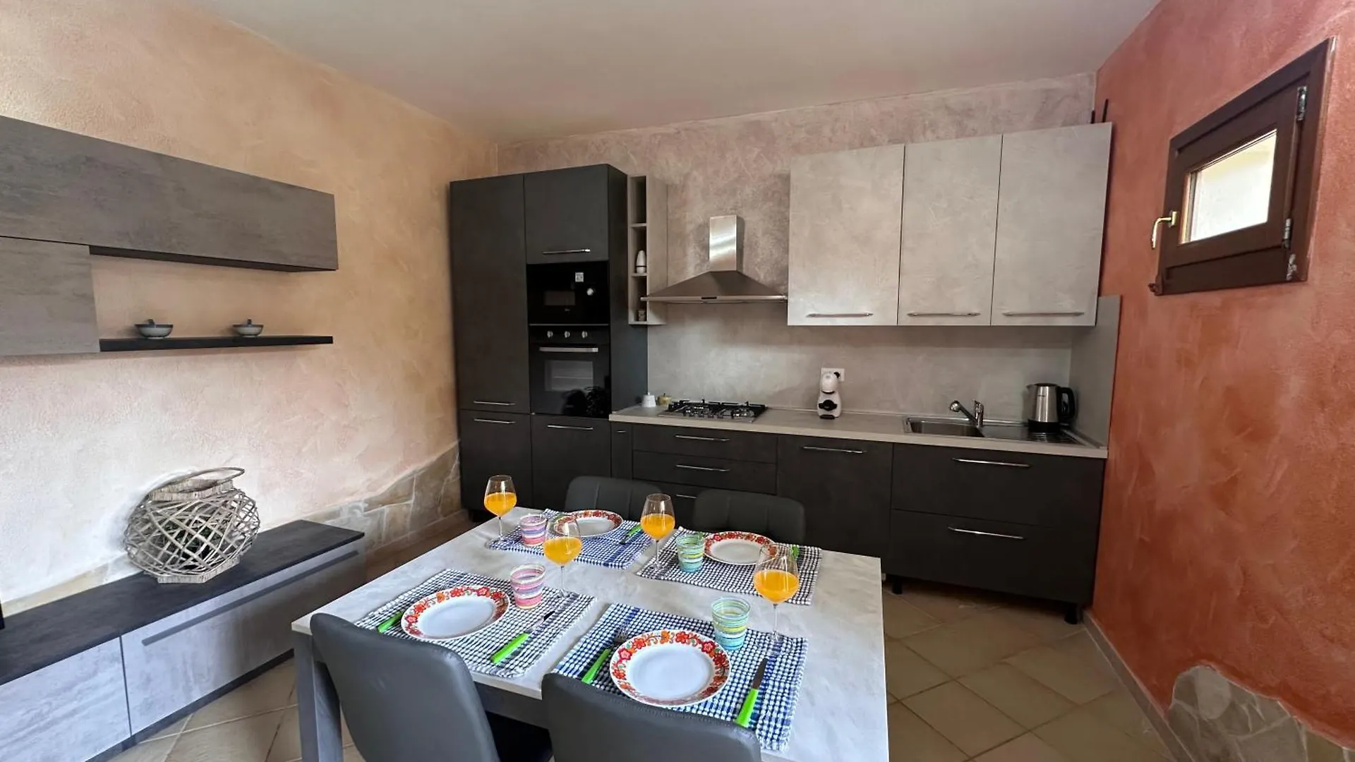 דירות סנטה טרזה גאיורה Dolfa House 0*,